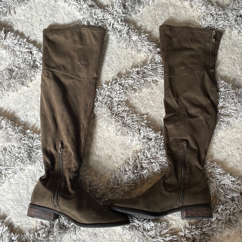 Ivanka Trump boots
